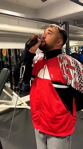 367K views · 4.5K reactions | 2 Polen in Gym. Ich bin bereit für Triatlonski Light. 200 Meter Laufen, 100 Meter Schwimmen und 1 Kilometr Rad fahren. Danach ich brauche Pierogi. Szejne Wikend. #fitness #olympia #medaille #training #bolekilolek #polska #lachenwirbisschen | Marek Fis | Facebook