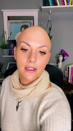 How to Remove a Hairpiece or Wig Step-by-Step Guide