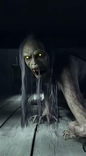 The Crawling Crone | #Horror