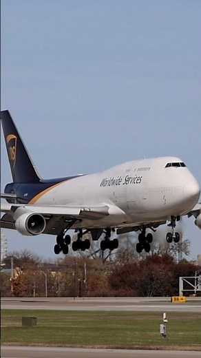 UPS 747-400 (Ex-passenger) landing at SDF Airport #shorts