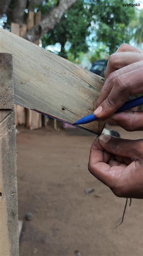 4.4M views · 5.2K reactions | Simple way to find the 45° angle #DIY #woodworking #tips | Syafi Gokil | Facebook