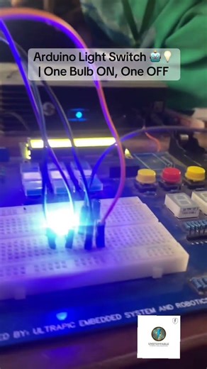 Arduino Light Switching Project | One Bulb OFF, Another ON (Digital Output Demo)