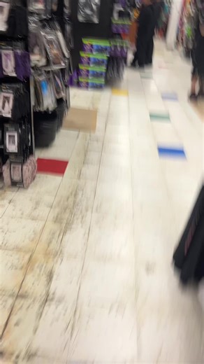 on squid I’m vicious mark my ward ‼️🦑🩸 #halloween #spirithalloween #squidward #ninevicious #buzz