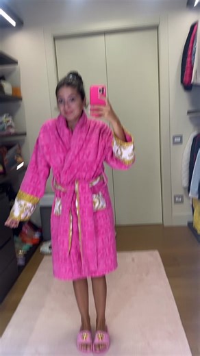 Empowering Women with Pink Power - Me Controte SoFi Collaboration