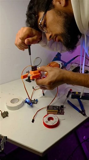 Fixing the servo gripper Parallel linkage mechanism, a little bit tough to assemble... #robotics #robotarm #mechatronics #diy #3DPrinting | Robotics4U