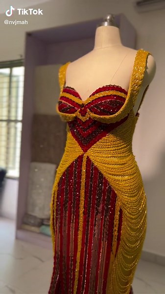 My dream Hido iyo dhaqan wedding dress > definitely one for the books. 🤍 #somalitiktok #wedding