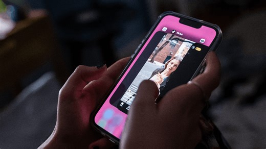 Dangers of 'kidfluencing': Child protection advocate shares ways to protect kids online