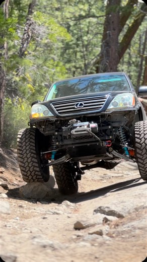 Akong on Instagram: "@amg_t40r with the 👌 🎥 on this shake down run with the GX build #nittotire#nittopitcrew#lexusgx470#totalchaosfabrication#kings#38s#rockcrawling#rockcrawler#offroad#builtnotbought#letsgosomewhere"