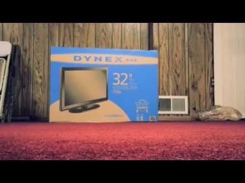Dynex 32" LCD TV - 720p - 60hz Unboxing & First Impressions!