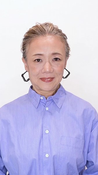 ぜひ髪型の参考として活用してください。 #60代 #60代ヘアスタイル #60代髪型 #60代美容 #60代ヘア #髪型 #アレンジヘア #ミディアムアレンジ #グレイヘア #白髪 #白髪ぼかし #白髪ぼかしハイライト