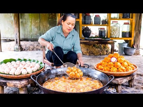 How to Make Soft Fried Taro Cake from Giant Taro - Enjoy Meal with The Workers
