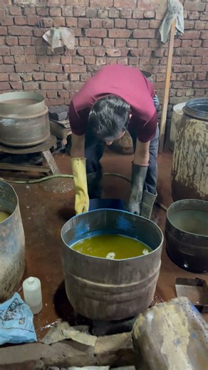 Watch rivets get their protective glow | Electroplating process #manufacturinghobbies