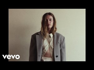 FLETCHER - Don't Tempt Me... (Official Visual)