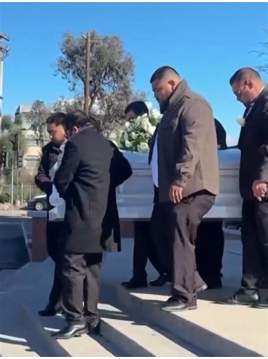 Madre relata la última llamada con su hija antes de morir en un accidente en Madera. #noticias #Madera #accidente #funeral #fresno #ValleCentral