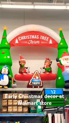 Walmart Christmas inflatables #walmartchristmas #christmas #christmasdecor #inflatables #shorts