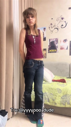 DIY Bell-Bottom Jeans Without a Sewing Machine