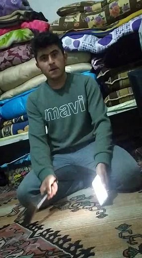 Demonstrating Smartphone Visibility with Flashlight