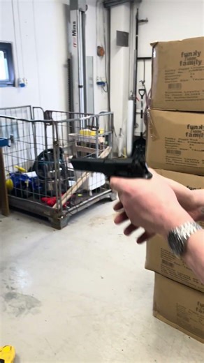 Walther CP88 Air Pistol – How to Install CO2 & Shooting Test