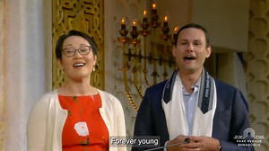 In honor of Rabbi Elliot Cosgrove’s 50th birthday last April, I was thrilled to arrange a surprise appearance of our dear friend Rabbi Angela Buchdahl of Central Synagogue. I hope that this rendition of Bob Dylan’s Forever Young reignites your youthful sparks of curiosity and joy. Wishing you a Shabbat Shalom and may you stay forever young! Live from Kabbalat Shabbat Service at Park Avenue Synagogue, April 8, 2022 Music Director: David Enlow Video: Tami Shaham AV: Oscar Acevedo, Erik Van Batavia