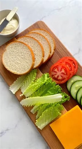 2.7K views | Fresh, colourful lunch vibes 索✨ Veggie Club Sandwich...