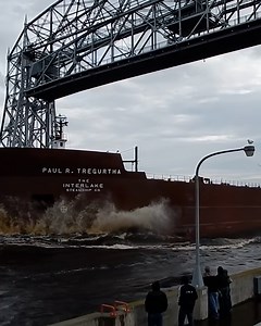 6.6M views · 38K reactions | There's no way this massive ship should fit under this bridge | Supercar Blondie | Facebook