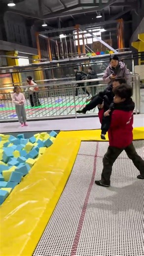 Trampoline Check-in Internet Celebrity Trampoline Trampoline Trampoline Park Where to go on week
