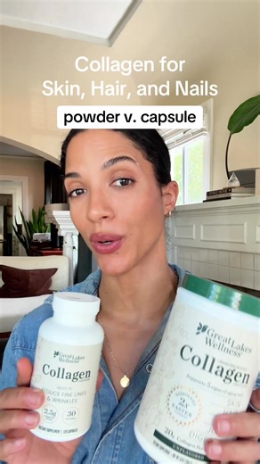 Collagen Powder vs. Collagen Capsules: which one fits your life best? ✨ Here’s how we think about it: 🥄 Powder: Perfect if you love routines. If you already make coffee, smoothies, or matcha every morning, adding a scoop of collagen is easy. It becomes part of something you’re already doing, which makes it easier to stay consistent. 💊 Capsules: Perfect if you’re always on the go. If your mornings are rushed, you travel a lot, or you just don’t want to think about mixing anything, capsules are 