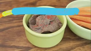 ⏱️ Recetas sin sal en 1' | Aderezo casero 📌 Reemplazá los aderezos ultraprocesados (mayonesa, kétchup, salsa golf, salsa de soja) por un untable de legumbres. Los pasos a seguir 👇 ▪️ Remojá 1 taza de lentejas, garbanzos o porotos por al menos 8 hs ▪️ Descartá el agua de remojo y cocinalos hasta que estén blandos. ▪️ Colalos, procesalos o pisalos con pisa papas. ▪️ Agregá de a poco jugo de limón y 1 cucharada de aceite, revolviendo hasta formar un untable de consistencia cremosa. ▪️ Como condim