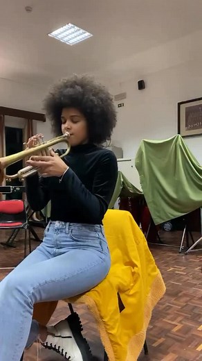 Jéssica Pina -“Stimela” - Hugh Masekela Solo Transcription 💯🔥🎶 @jessicapinatrumpet @hughmasekela . For more follow @trumpetband 👈🏻 . . #jazz #jazztrumpet #jazztrumpeter #trumpet #trumpetband #trumpetplayer #trumpeters #jazzmusic #jazzmusician #jazzlegend #jazzstandard #music #musician #musica #instamusic #videooftheday #jazzhistory #trumpetvine #coversong #trumpetsolo #jazzfestival #art #play | TrumpetBand