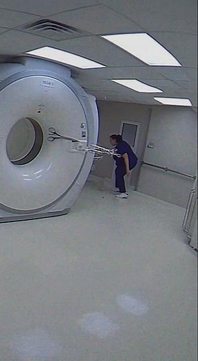 MRI Machine failure 😧 #hospital #shorts #shortfeed