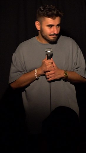 Stand Up Comedy in Madrid: Hilarious Monologue with Spanish Humor