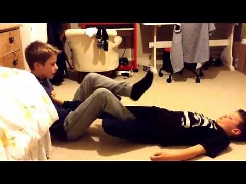 WWE How To Do The Figure Four Leg Lock and The Accolade