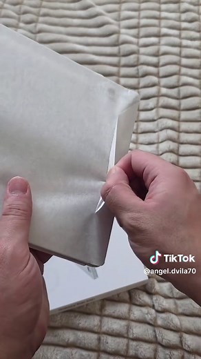 Unboxing the Samsung Galaxy Tab S10