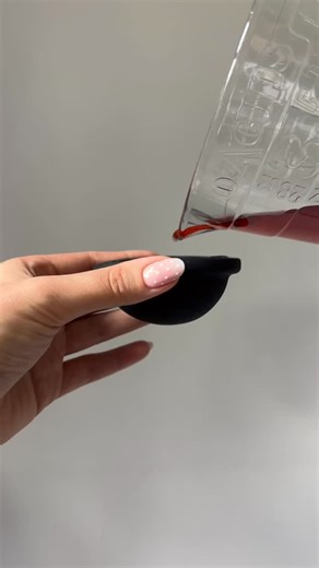 Tampons vs. our reusable disc - which handles heavy flows better? �Let’s talk numbers: the Baobabe Disc holds the equivalent of 4 super tampons in one go. �Less changing, more comfort, and way less waste. �It’s no surprise discs are a go-to for heavy bleeders. | BaoBabe Menstrual Products South Africa