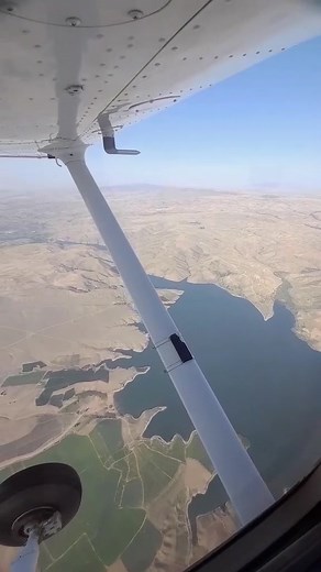 Görəsən partladar bu?))) #pilot #keşfet #cessna #172 #vibes #врекомендации #aviation