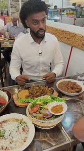 Traditional Sudanese Food with the Mayor of Maribyrnong