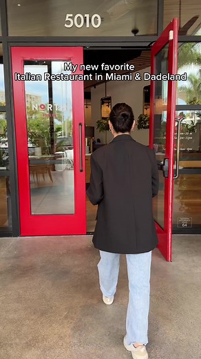 Discover Delicious Dining Options at Dadeland Mall in Miami