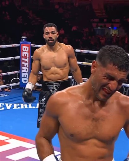 Matchroom Boxing on Instagram: "A delayed reaction to a sickening bodyshot 勞 Conner Tudsbury lets his hands go and stops Graidia in the fourth! #AllenMakhmudov live on DAZN"