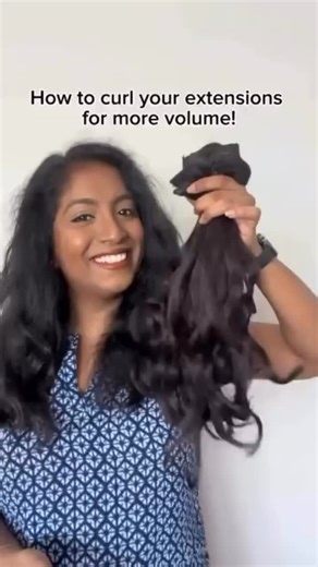 LASHES EXTENSIONS TOPPERS WIGS on Instagram: "Unleash the volume! • Check out this step-by-step guide to curling extensions for that perfect, bouncy look! @veesualizephoto #HairGoals #VolumeBoost #hairextensions clipinhair"