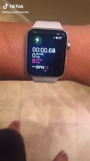 Chloe Ting 10 Minute Abs Workout Review