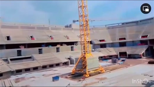 #RDC: Le bétonnage est déjà terminé et la structure métallique est en cours d’installation.