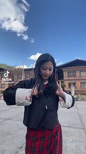 Just listen song and watch my big sister performing | Thoughts from common subject