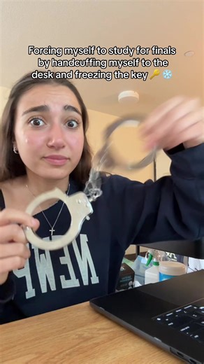 only way i’ll actually lock in😭 #studytok #studywithme #genz #star #handcuff