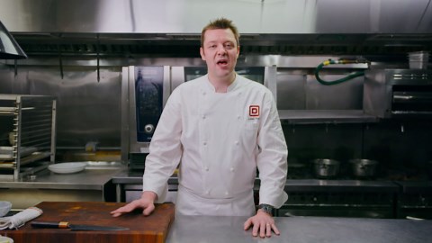 How NYC's best eggs Benedict is made
