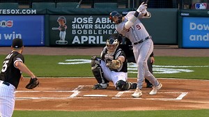 Castellanos' long HR to center