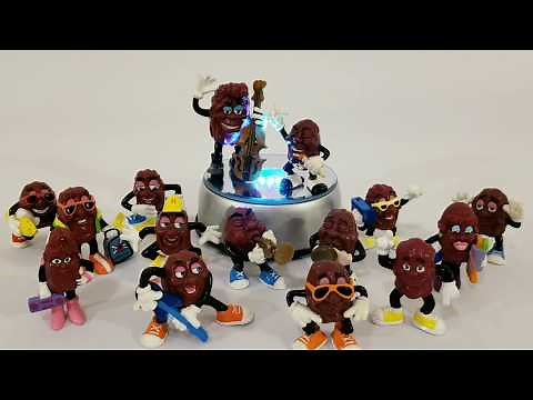 California Raisins figures from the 80's and 90's! Retro Awesome!