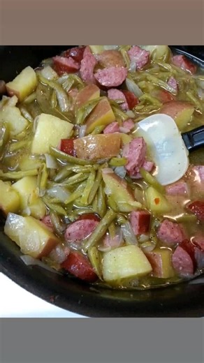 Crockpot Ham, Green Beans and Potatoes Recipe