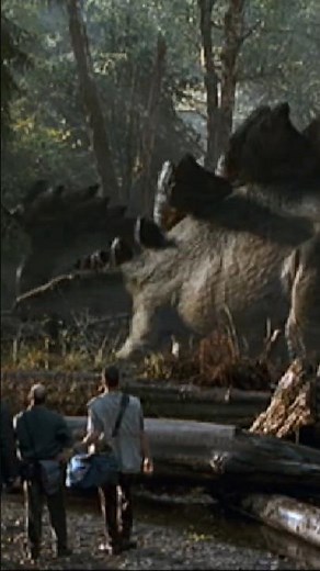 Jurassic Park: The Lost World (Parque Jurásico: El Mundo Perdido) (1997) Clip - Los Stegosaurus