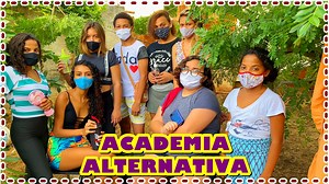 1M views · 42K reactions | As amigas do bairro decidiram correr atrás do prejuízo e queimar algumas calorias. Enquanto as academias não são liberadas elas dão um jeitinho de se exercitarem. Como acabará esta malhação alternativa? . . . . SIGAM O INSTAGRAM: https://www.instagram.com/faela.maya/ CANAL NO YOUTUBE: https://www.youtube.com/c/FaelaMaya | Faela Maya | Facebook