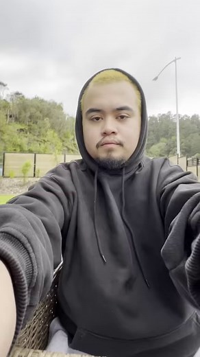 23K views · 281 reactions | Butter chicken pie at lemon soda ang umagahan | Cyrus Cooks | Facebook